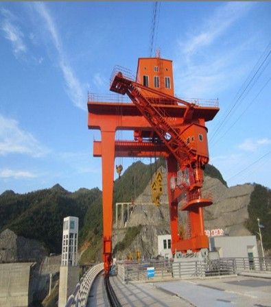 壩頂門(mén)機(jī)